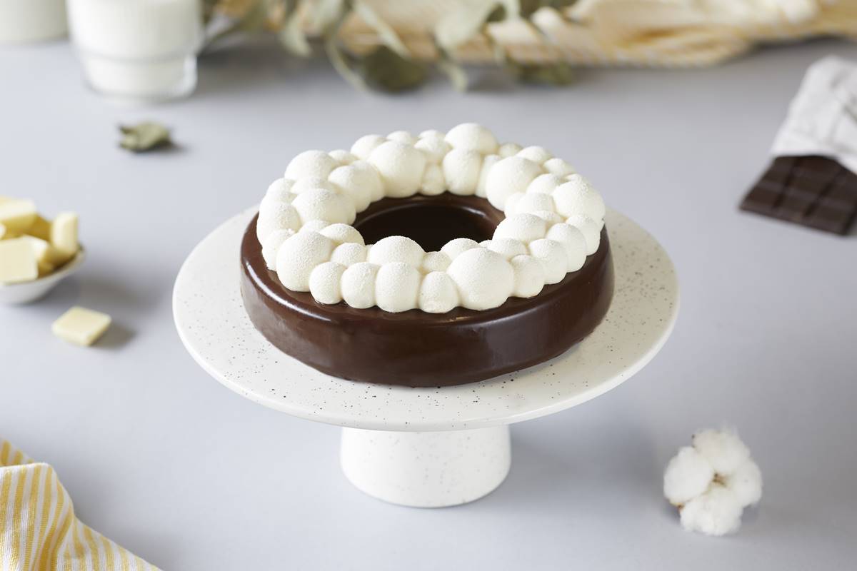 Tortas su šokoladu „Madame Noir“. Prekybos centro „Iki“ nuotrauka.